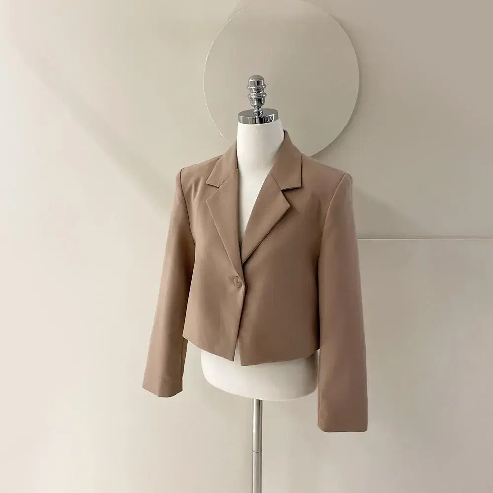 [SALE] J0929 Basic Single Button Crop Jacket