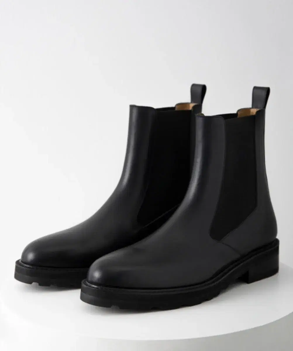 Romantic Move Boots (240)