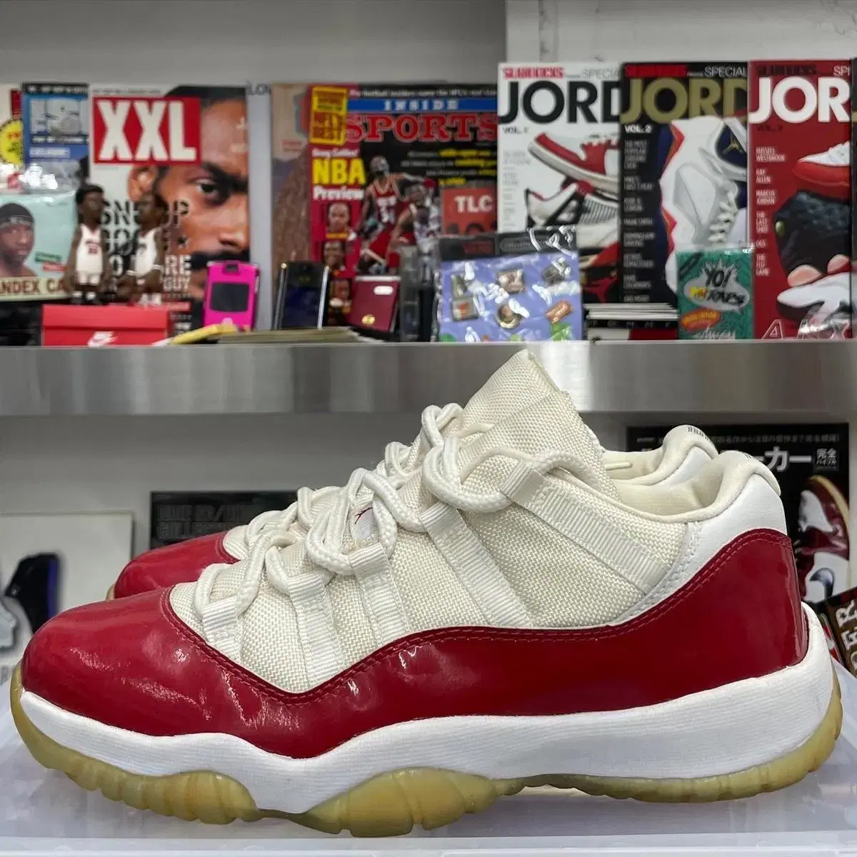 조던 11 로우 체리 jordan11 retro low cherry