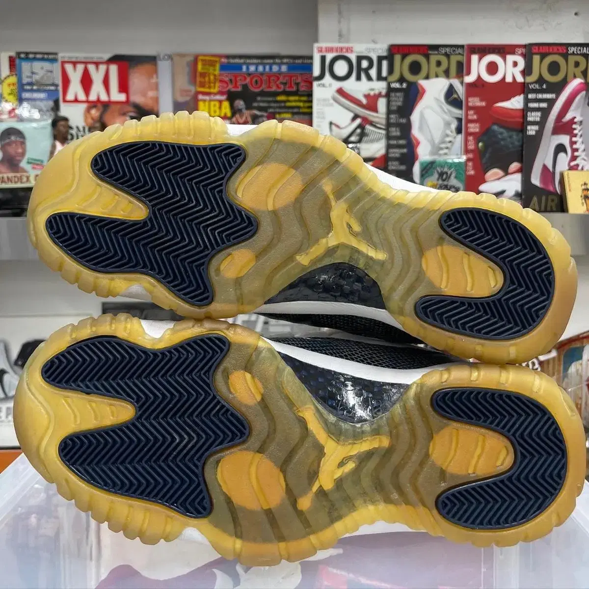 조던11 로우 남뱀 jordan11 low 2001