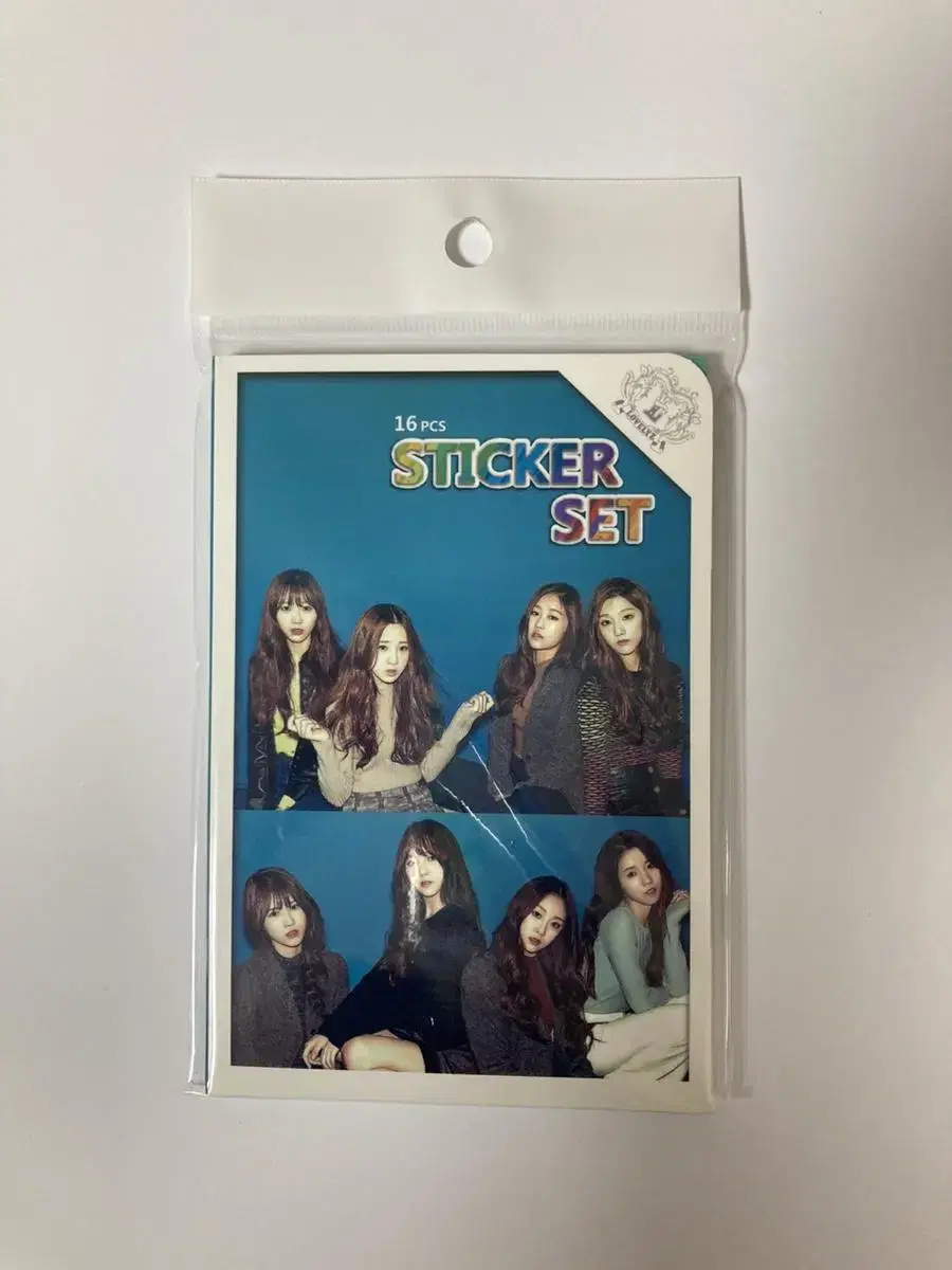 Set of 16 Lovelyz merch sticker 