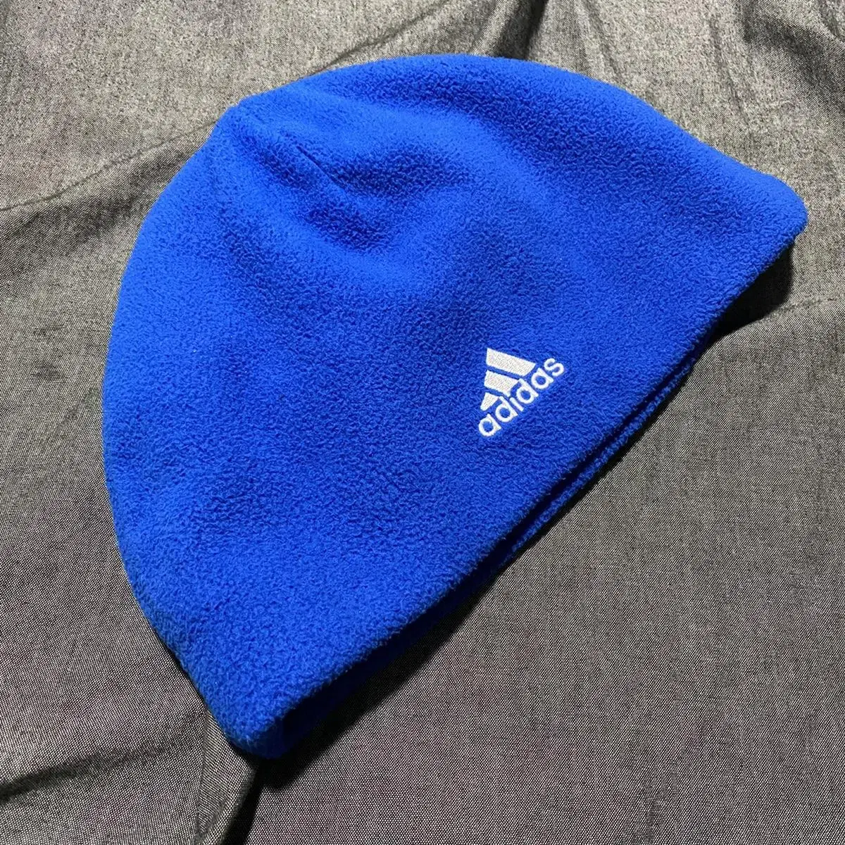 ADIDAS X Blues team Fleece Beanie O/S