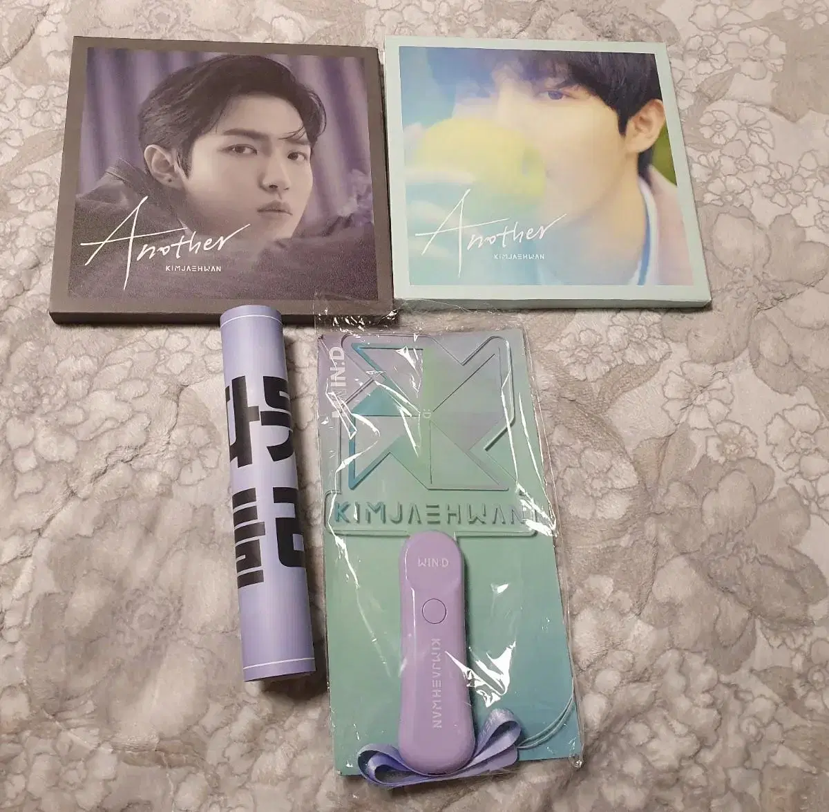 Jaehwan fanmeeting Photo cards, albums, lightsticks, slogan sell in bulk