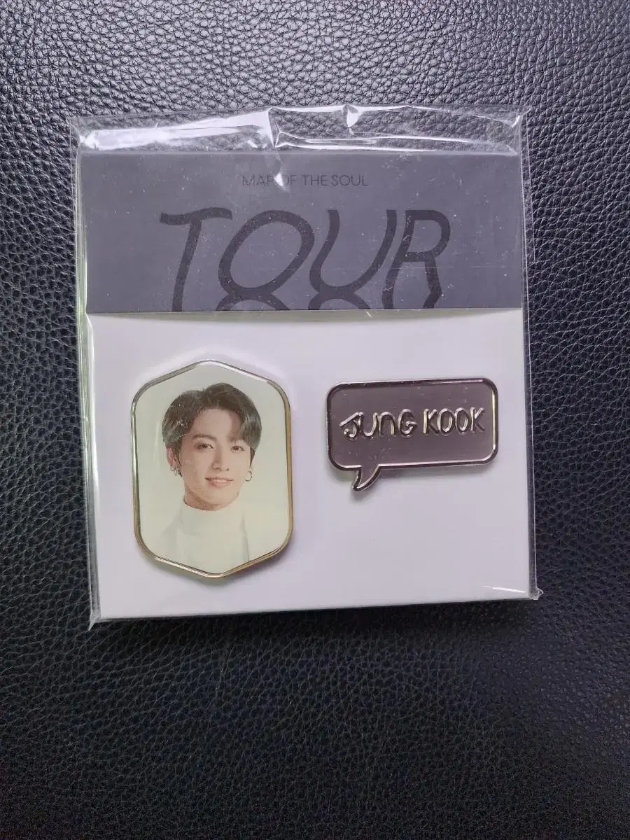 Jungkook Mapsol Tour Badge Set