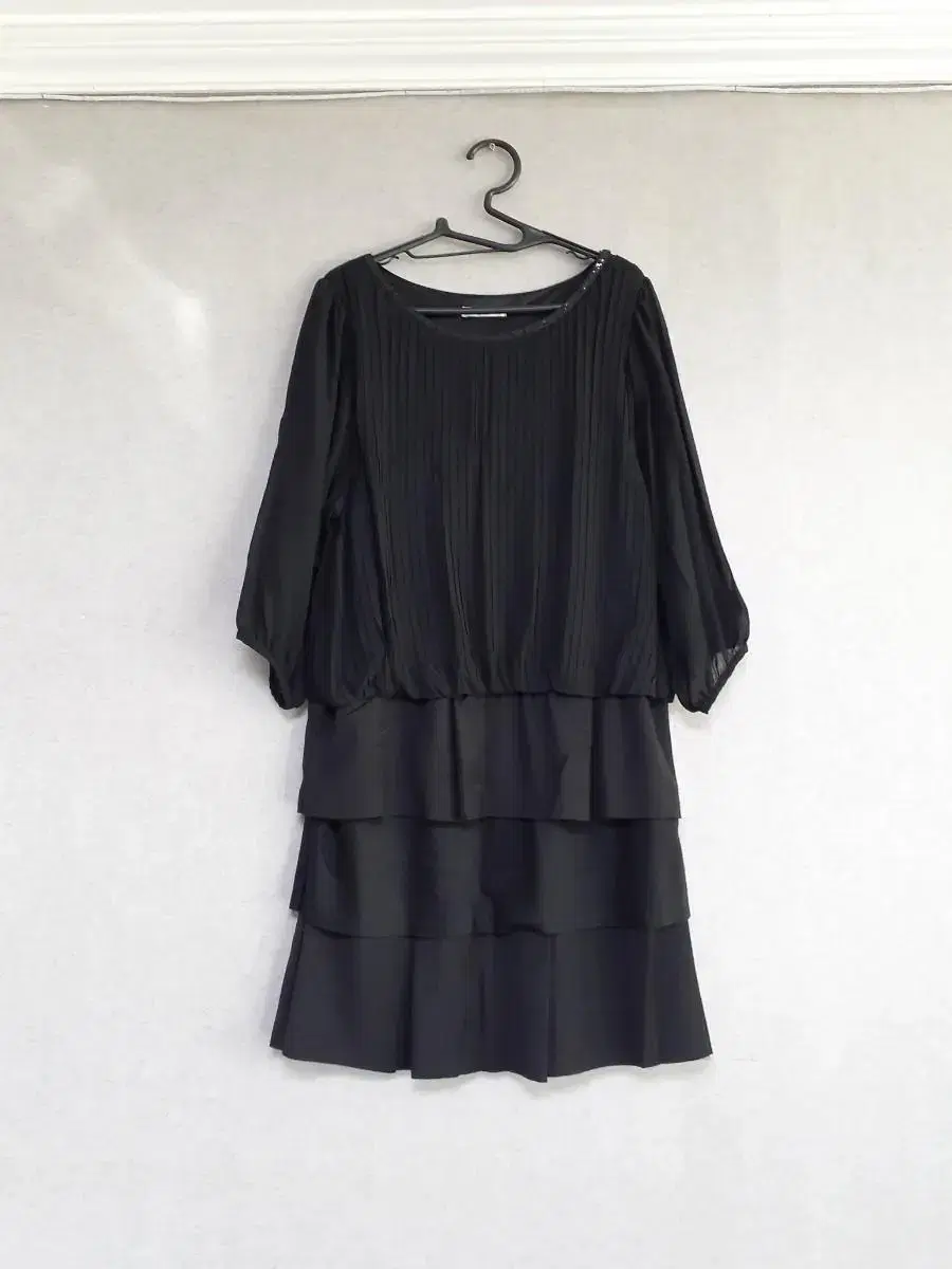 A70[BEGUM] KANGKANG SHIRRING ONEPIECE (Good condition)