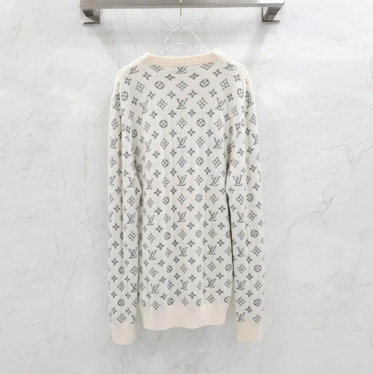 XXL / Louis Vuitton White Monogram Half-and-Half Cashmere Knit