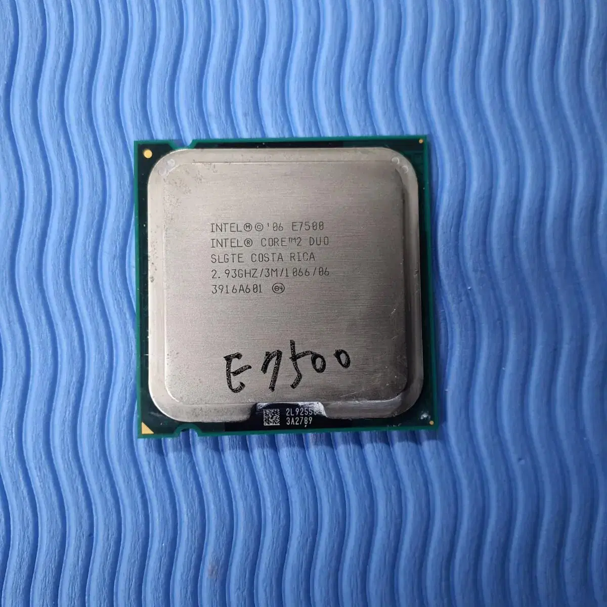 인텔 코어2듀오 E7500 CPU, 울프데일, 775소켓용