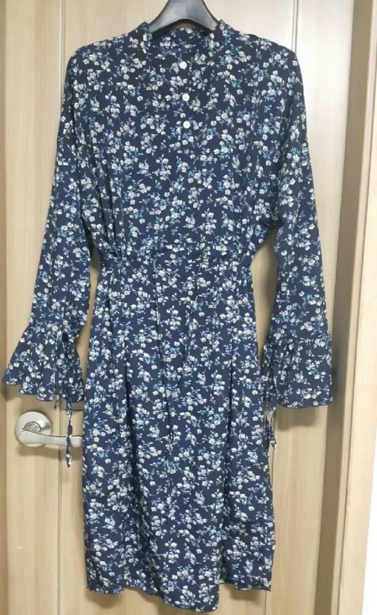 [Free] Flower Long ONEPIECE