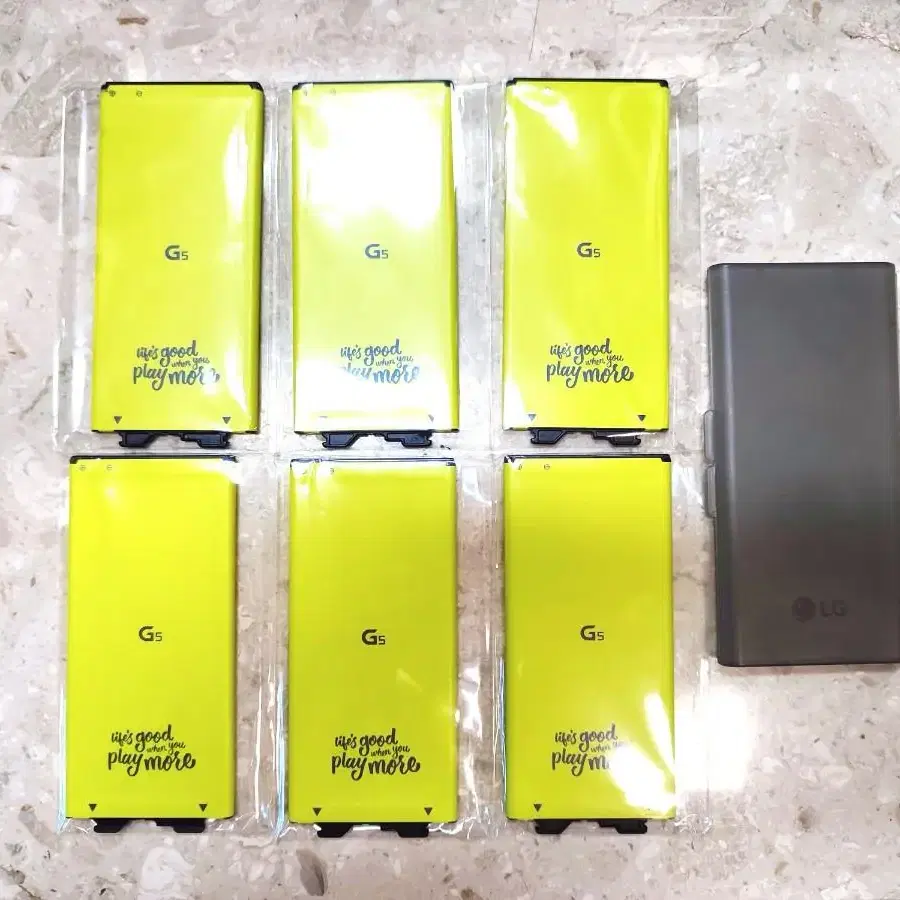 LG G5 배터리 (새상품) + 무료 케이스 (중고)