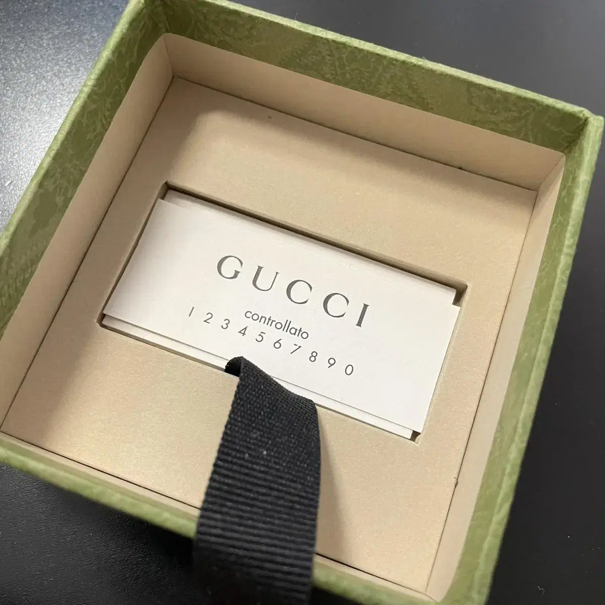 구찌(GUCCI) 블라인드포러브 실버반지