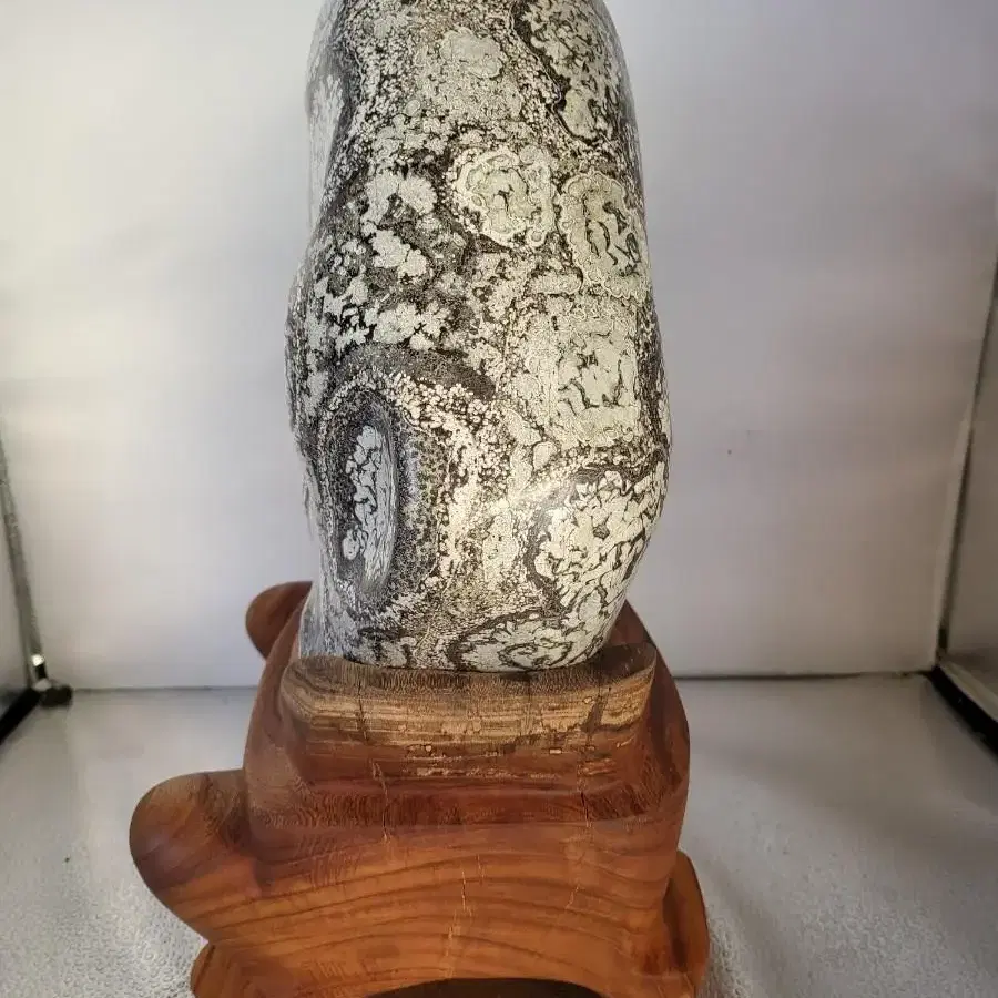Antique 수석,청송꽃돌,청송꽃돌백장미,대구 on Bunjang Global Site.