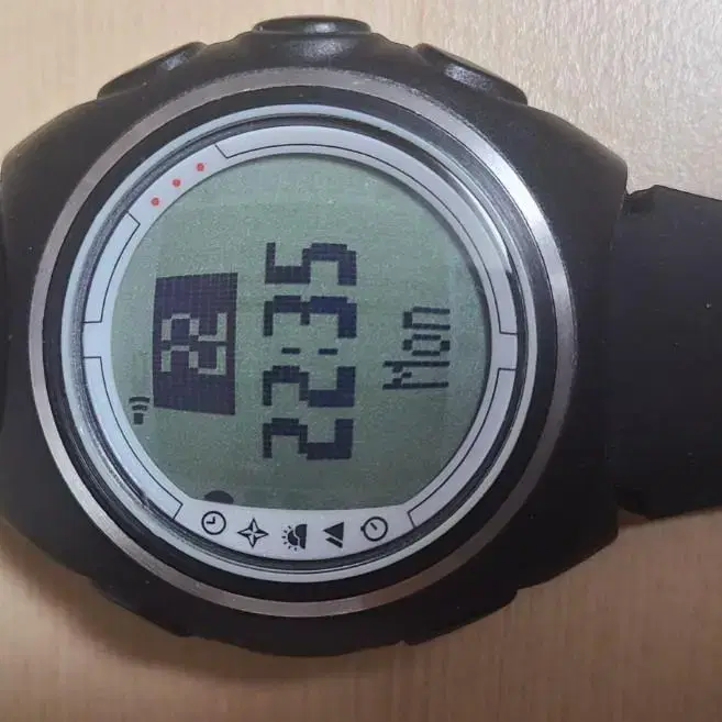 SUUNTO  X6 HR시계