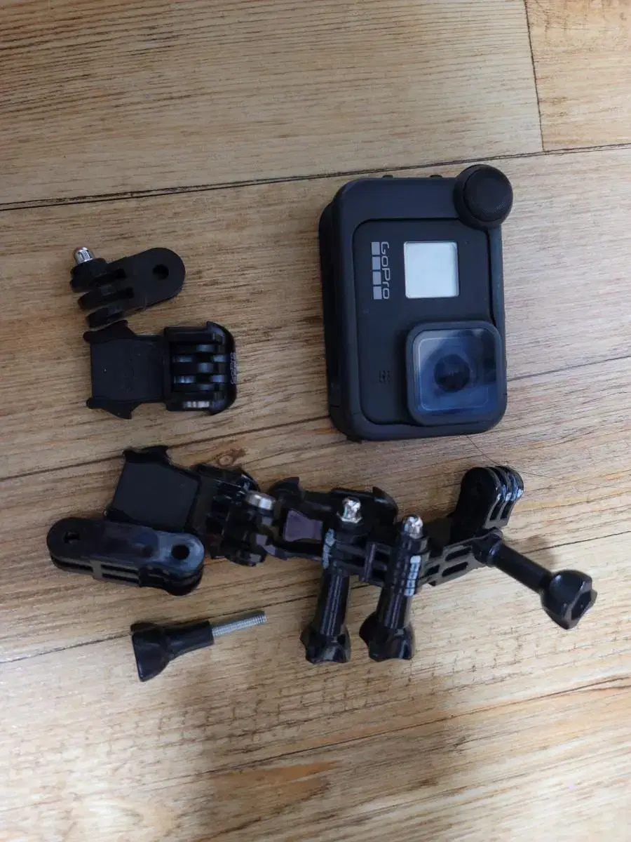 GoproHero8 sells.