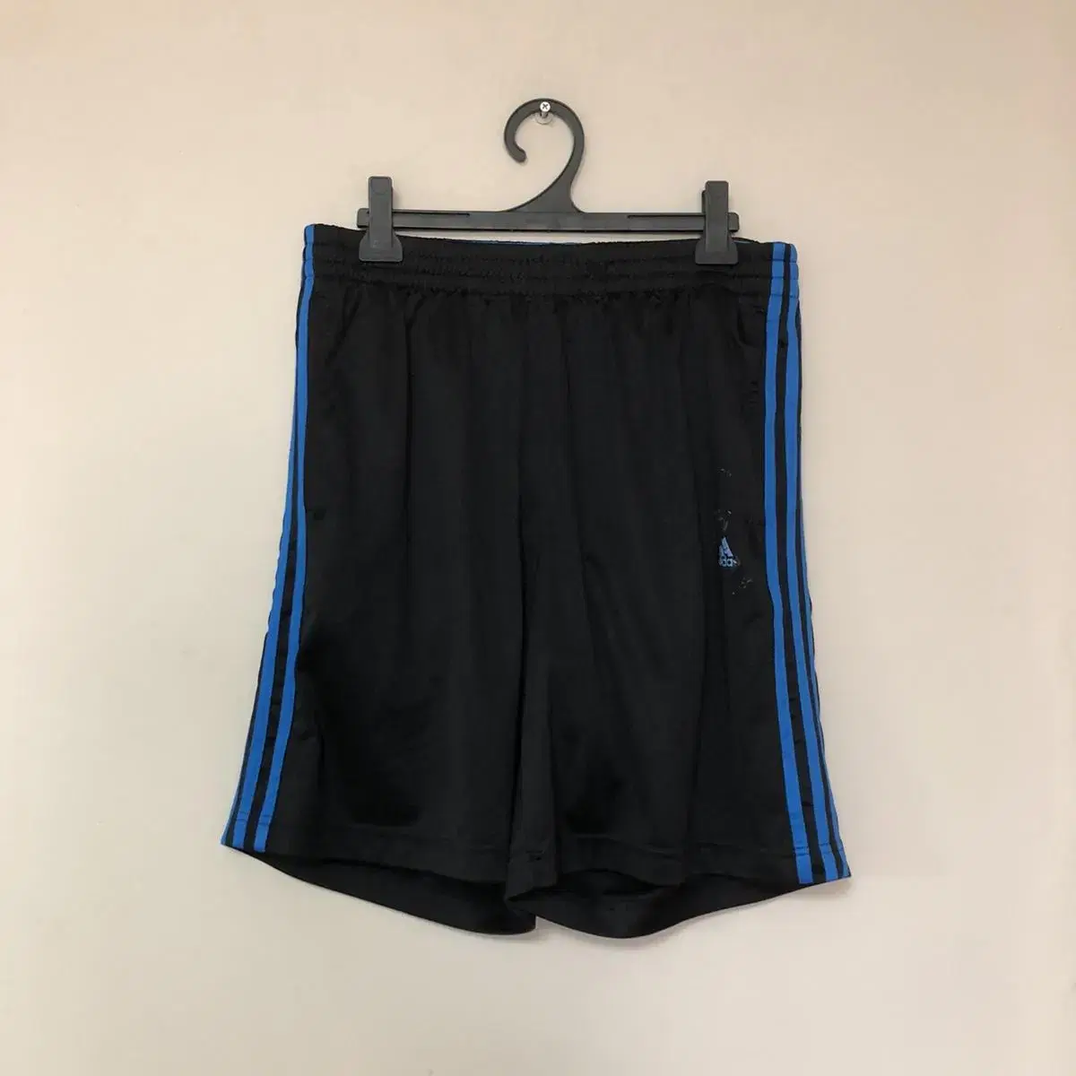 Vintage Adidas blue basketball shorts