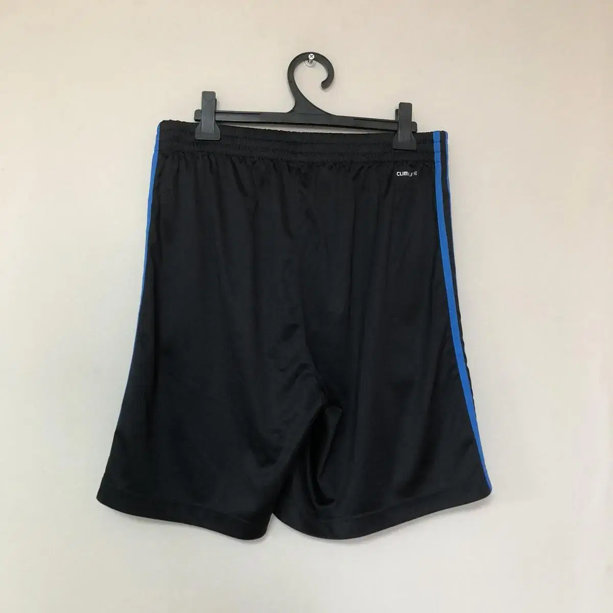 Vintage Adidas blue basketball shorts