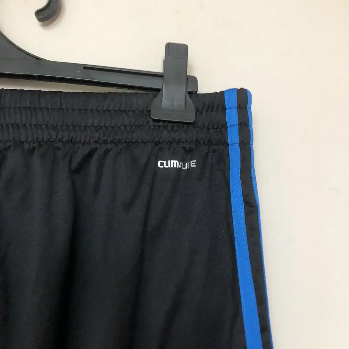 Vintage Adidas blue basketball shorts