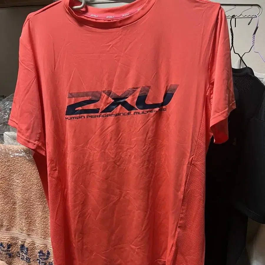 2XU 러닝 반팔티 새상품