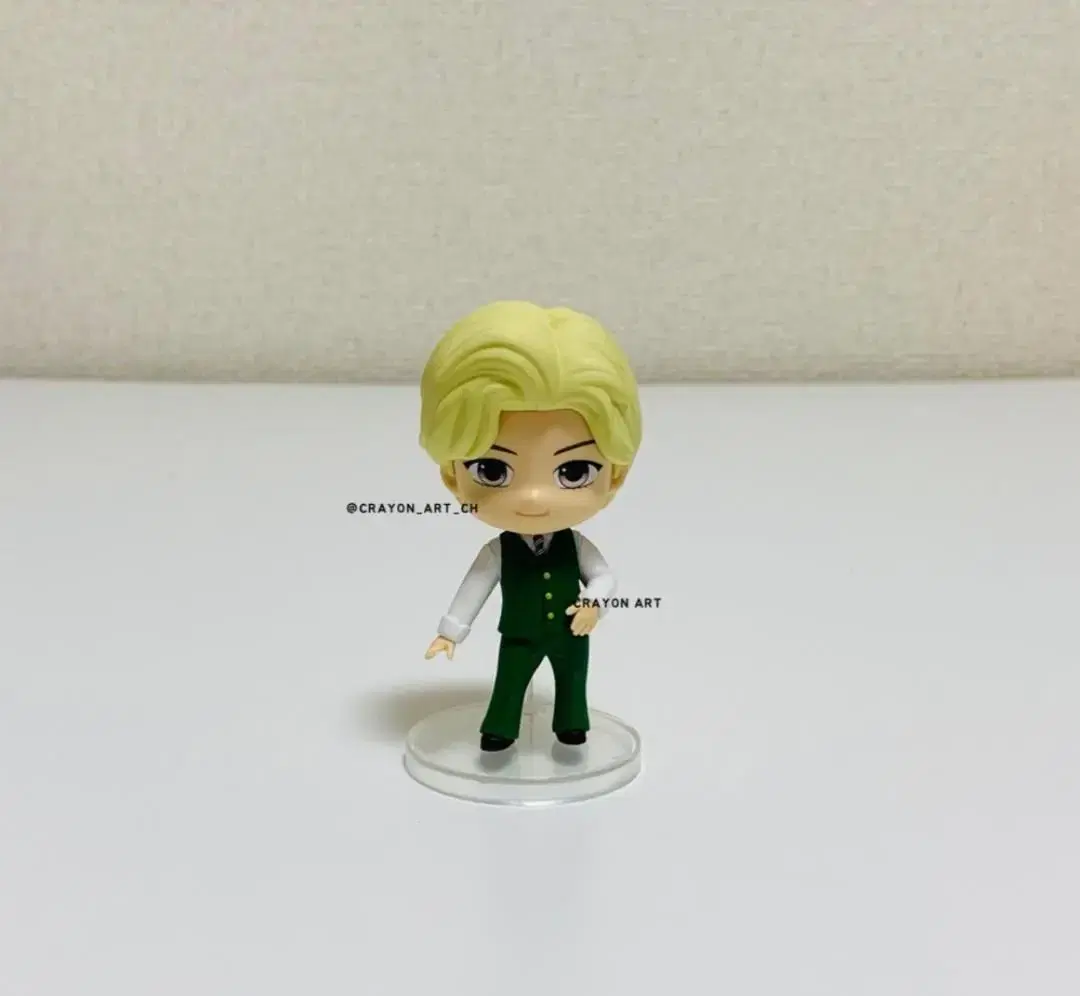 일본 BANDAI BTS 다이너마이트 캡슐토이 뷔(태형)