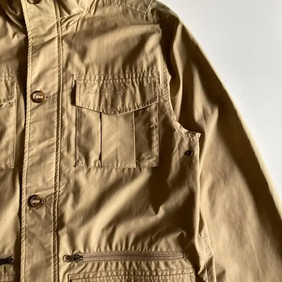 Eddie Bauer Outdoor Jacket : M