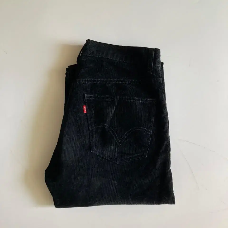 LEVI'S Corduroy Pants : size 33