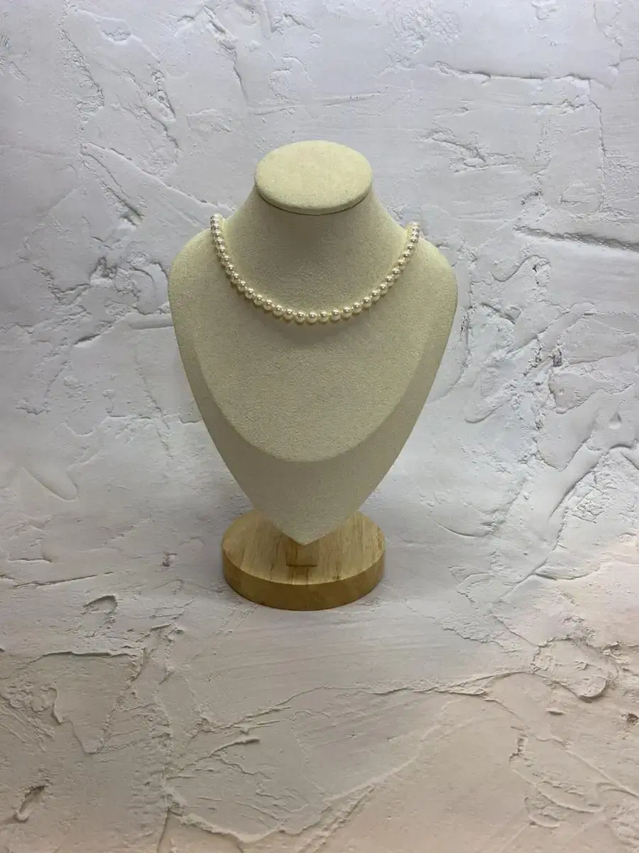 Swarovski Cream Rose 6mm Surgical Pearl Necklace