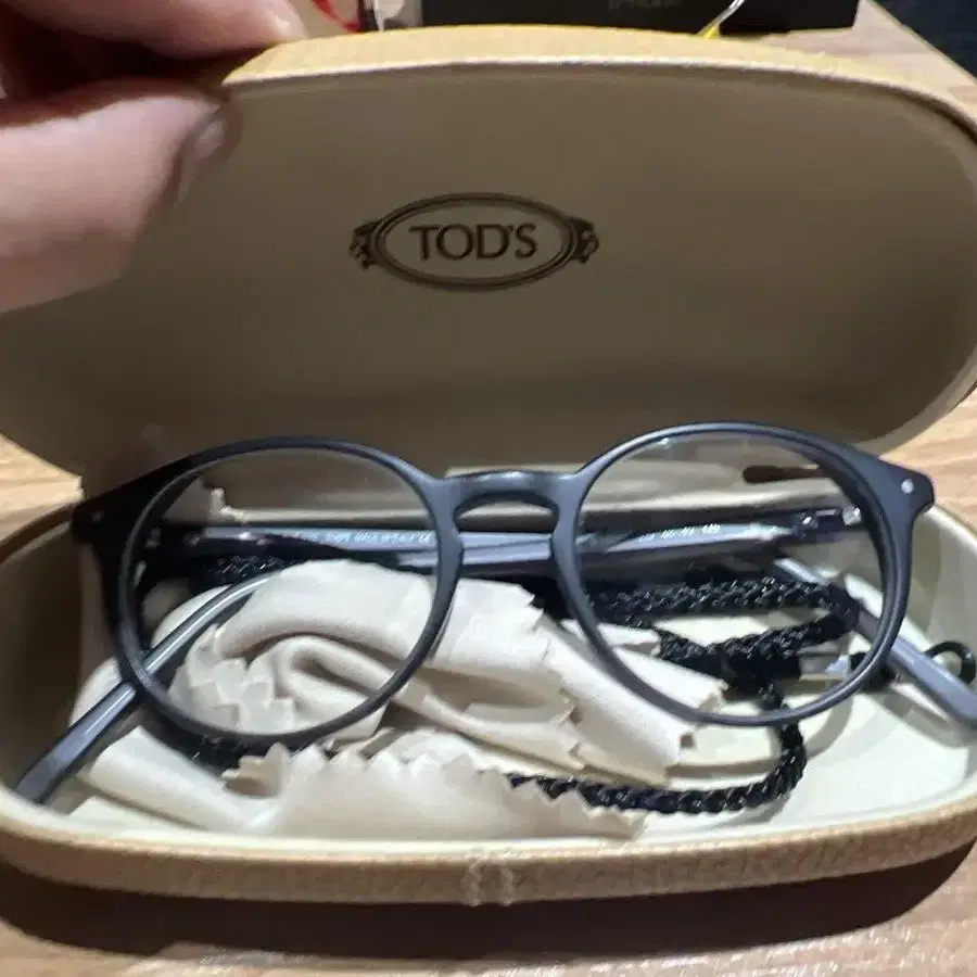 TOD'S 안경