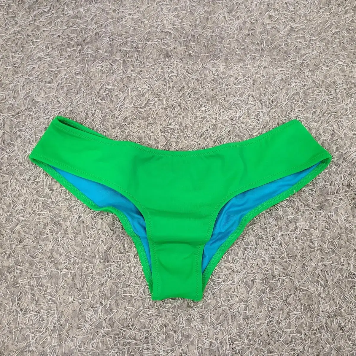 (NEW) Victoria's Secret Bikini Cheeky Bottom XS