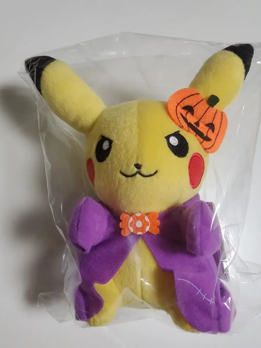 Halloween Pikachu