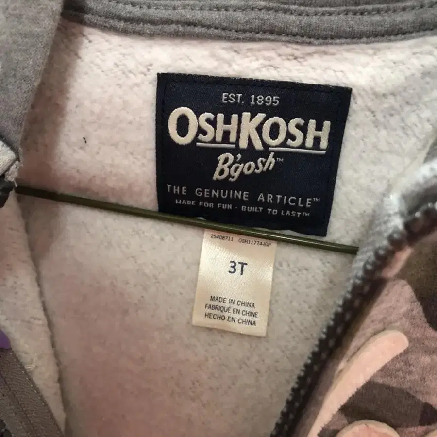 oshkosh 후드 점퍼 3T