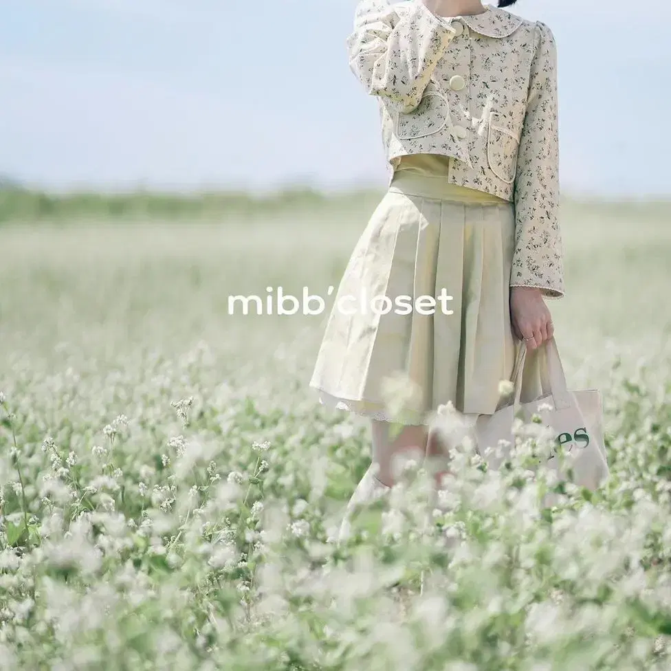 미쁘클로젯 (미쁘다) autumn crop lace two-piece(m