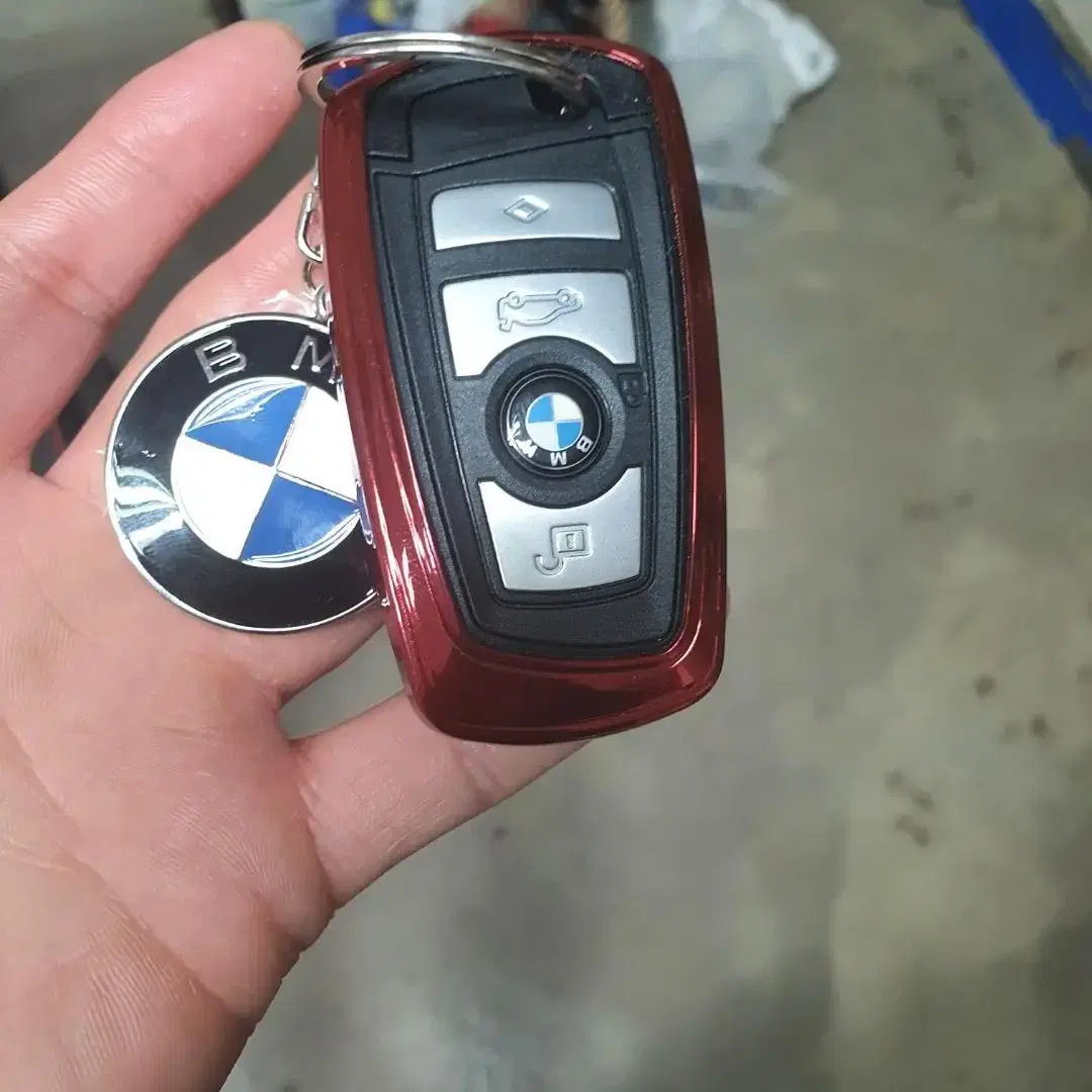 [새상품] BMW 순정형 키링 로고 열쇠고리 선물용 판촉물 판매합니다.