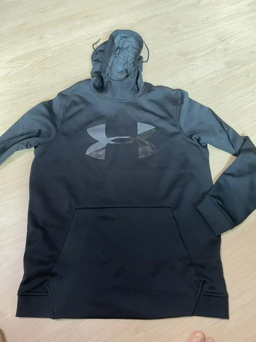 Under Armour hoodie