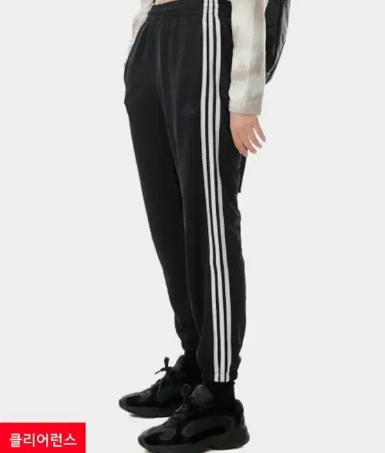 Adidas Training Pants L size