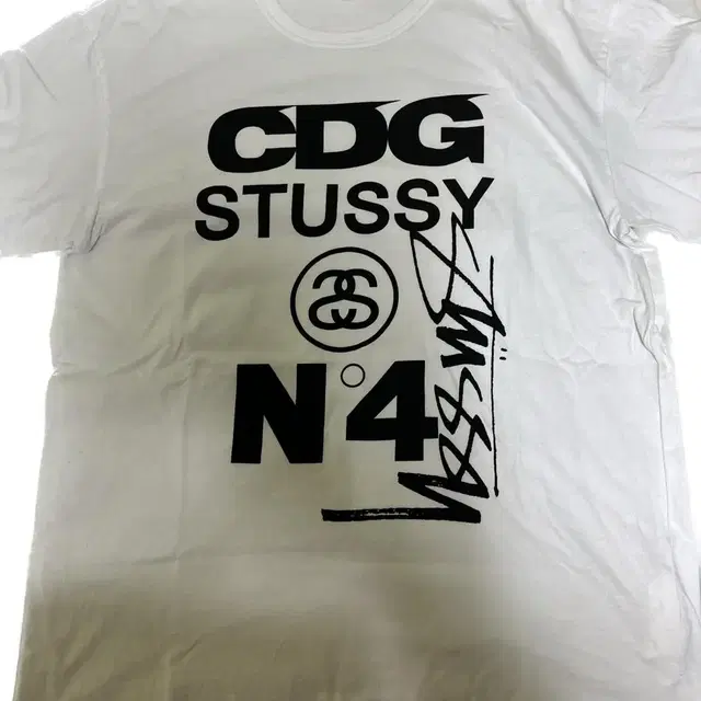 스투시 x cdg 티셔츠 화이트 색 XXL