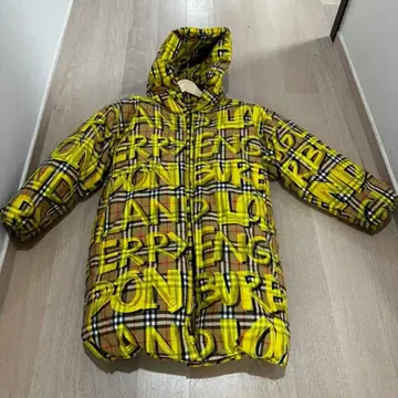 정품] 버버리 그래피티 컬렉션 대장급 롱패딩 44 국내 105 브랜드