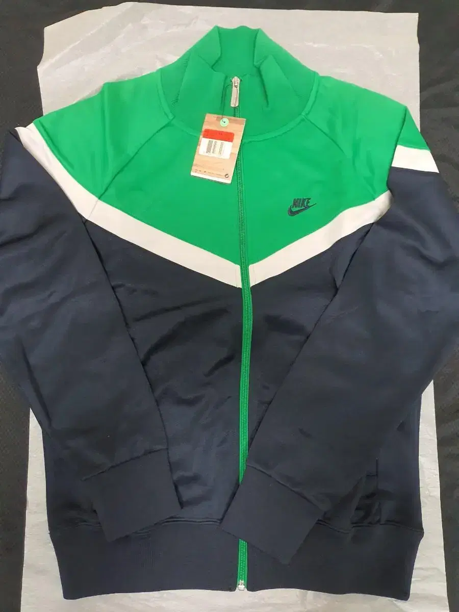 Nike Jacket Jersey New (Green)