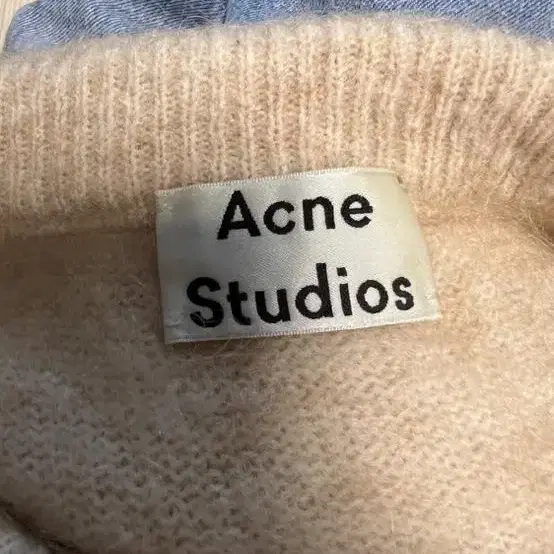 Acne 아크네 크루 넥 점퍼