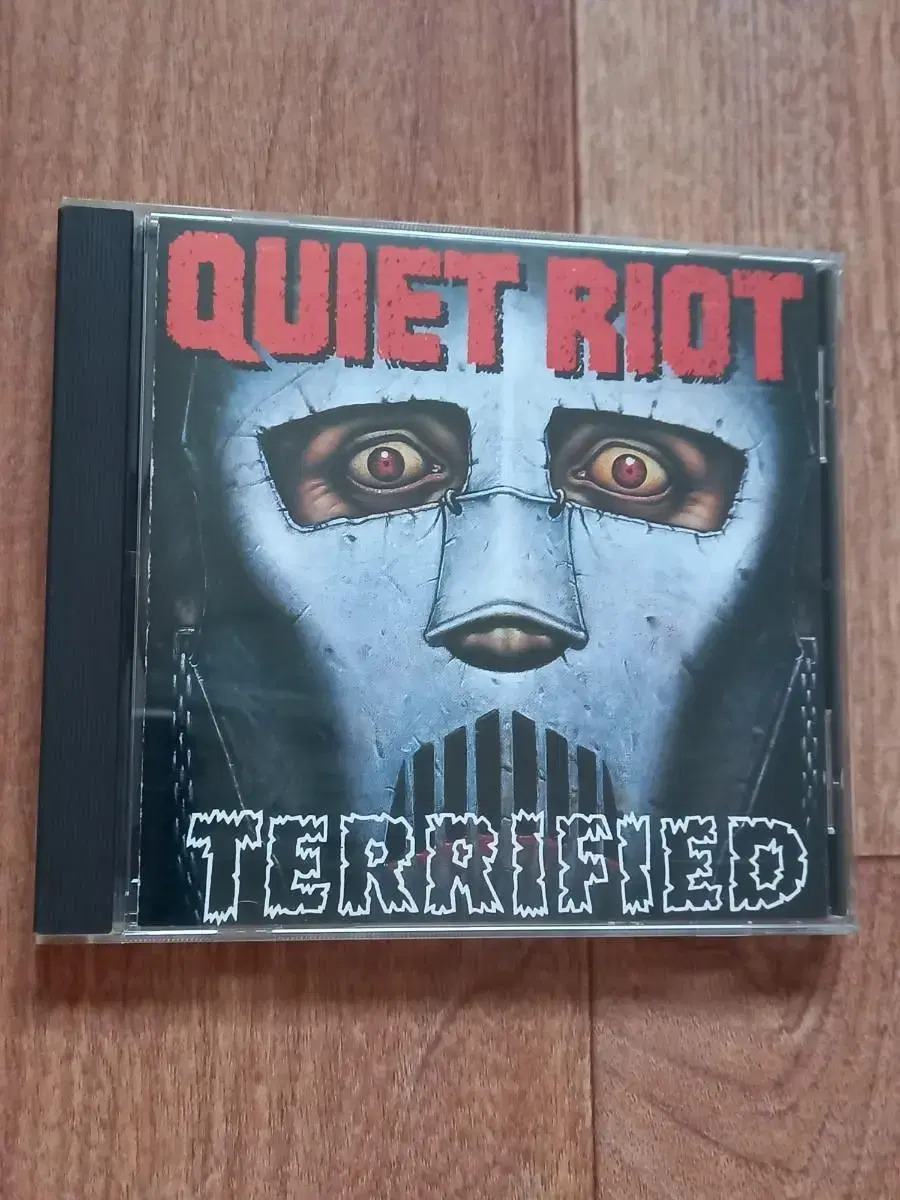 quiet riot cd