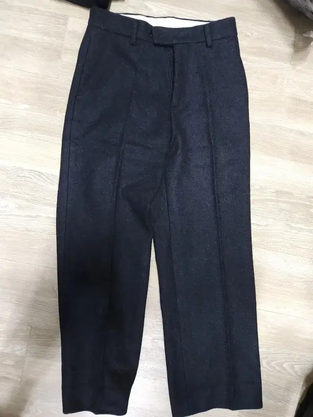 라벨아카이브 헤비 울 슬랙스 heavy wool straight fit