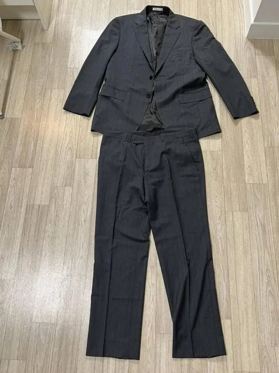 Ermenegildo Zegna Suit Set