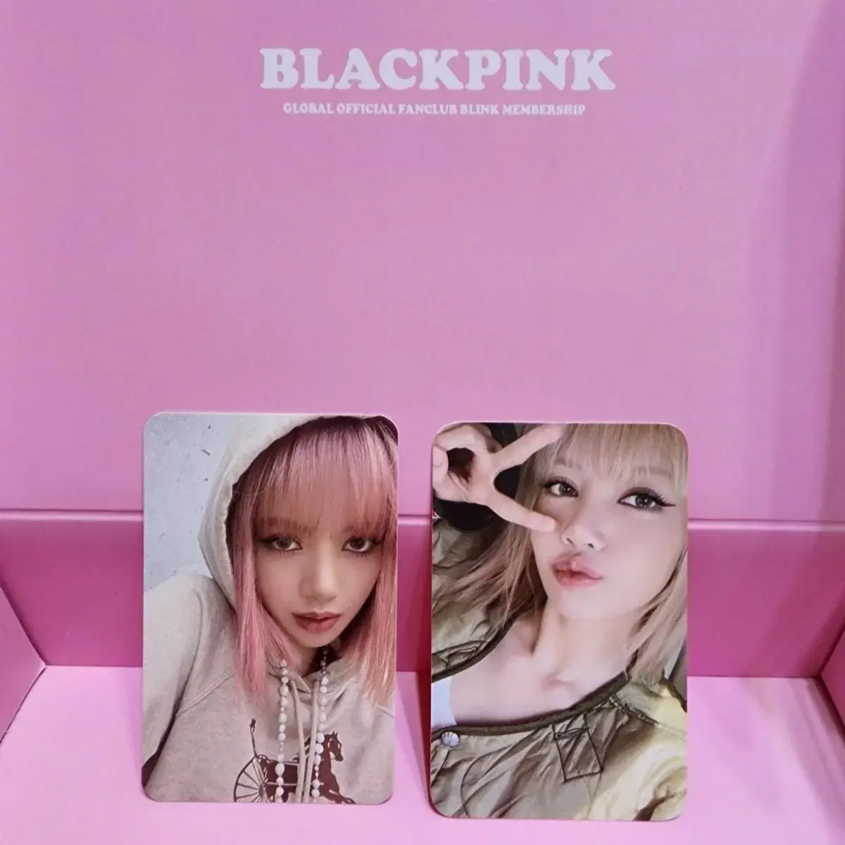 Lisa buncheol Set [2 photocards + postcard + note] (black pink)