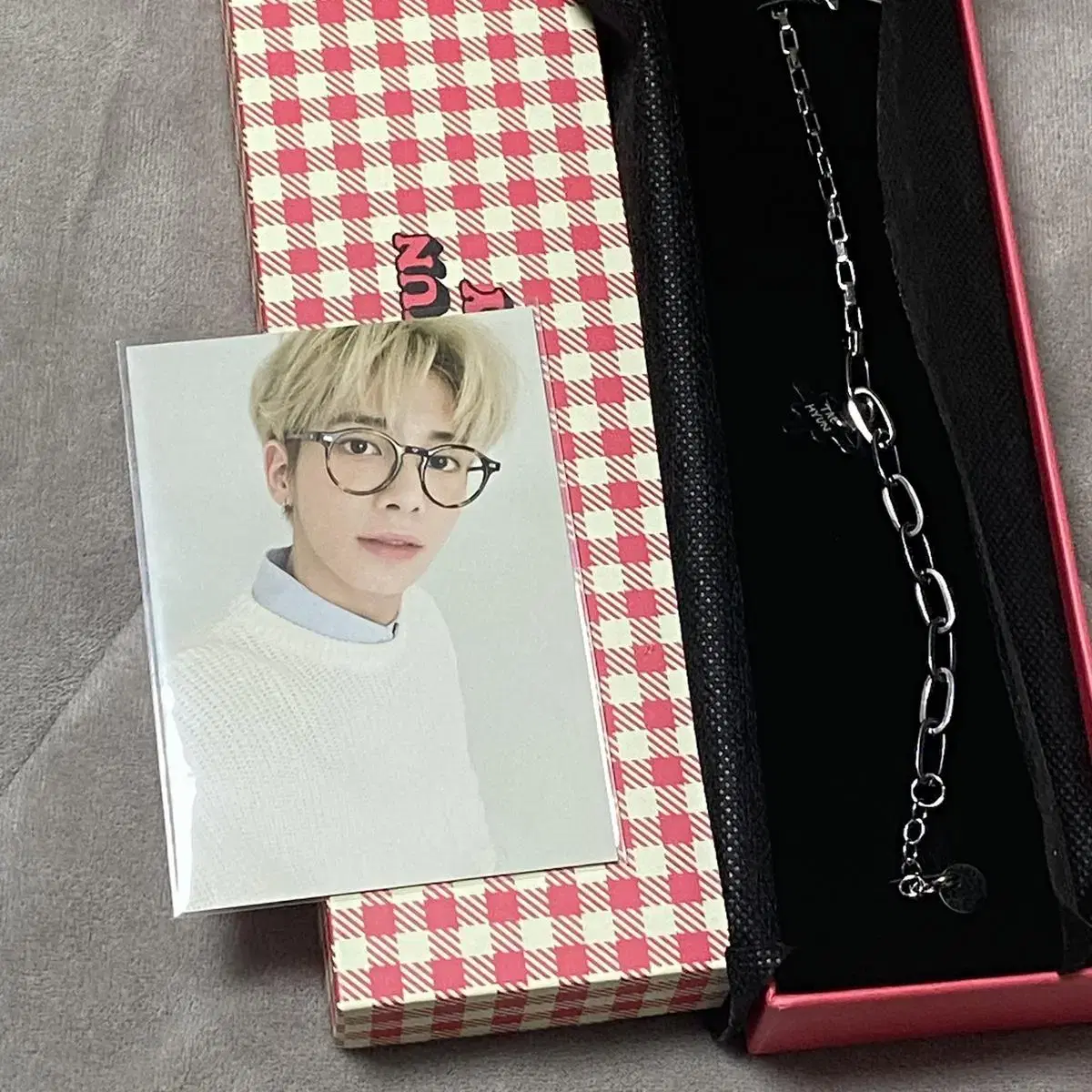 Tuvatu TXT taehyun birthday Bracelet photocard md bulk WTS