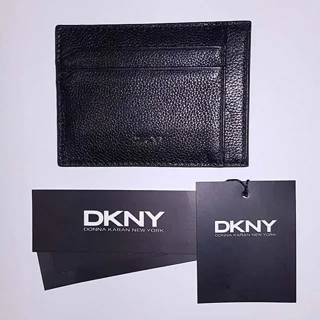 새제품) 11만8천원 DKNY 소가죽 카드 지갑 57% 세일 캘빈 증정