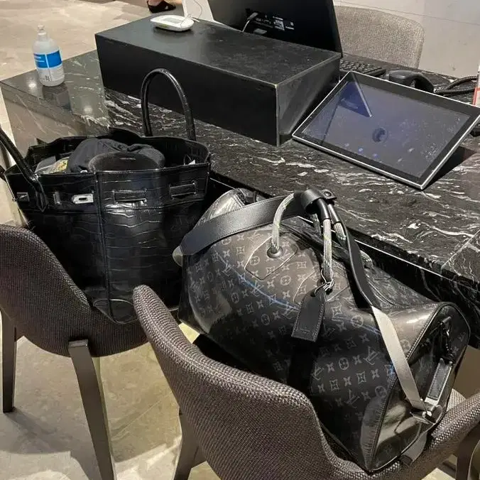 루이비통 [50]루이비통 키폴 킴존스 모노그램 한정판 사진 3