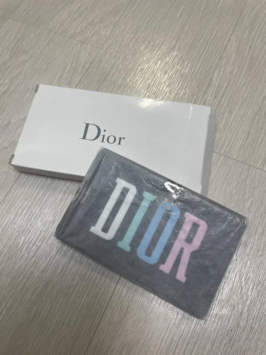 (새상품)Dior 디올 한정 손거울