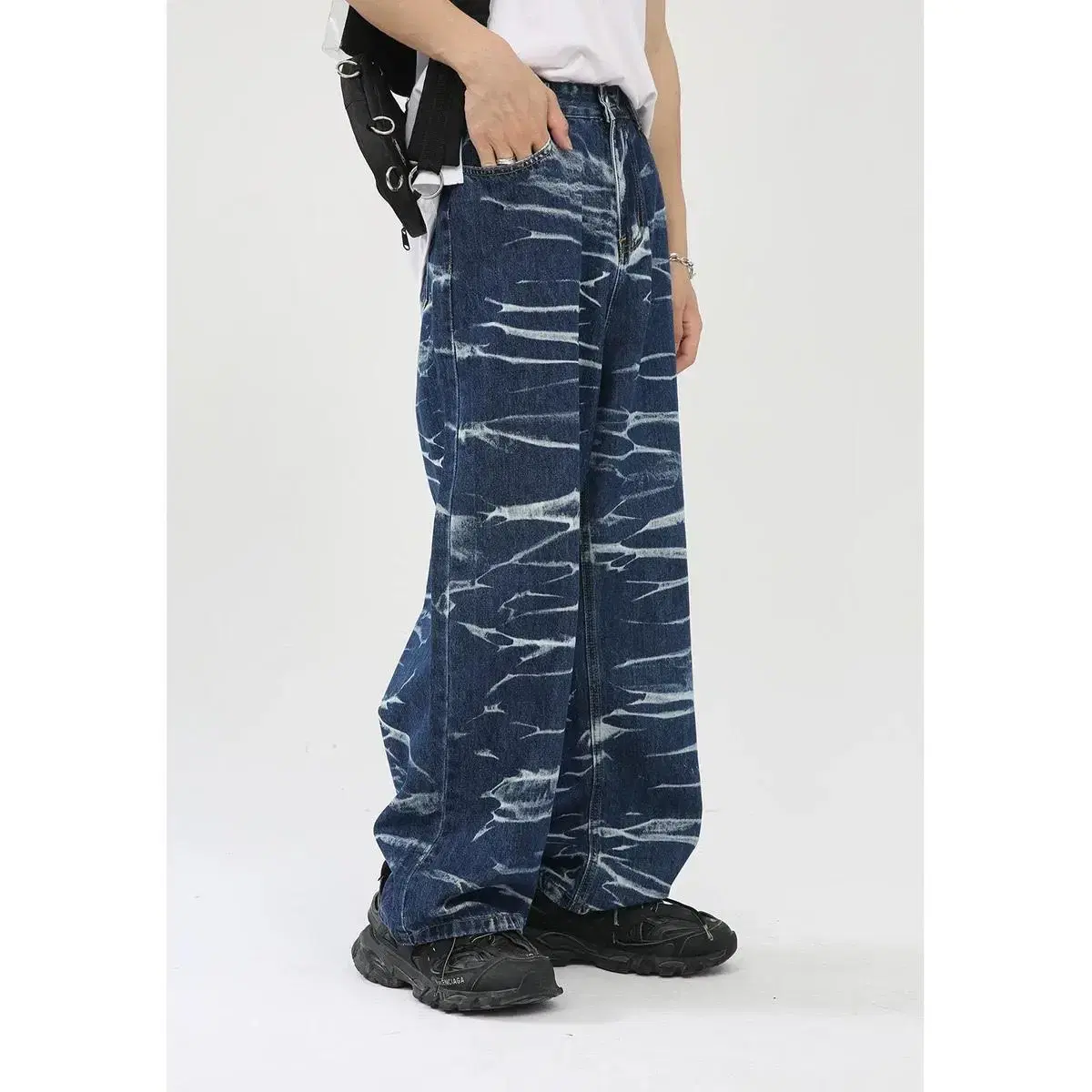 Striped denim pants