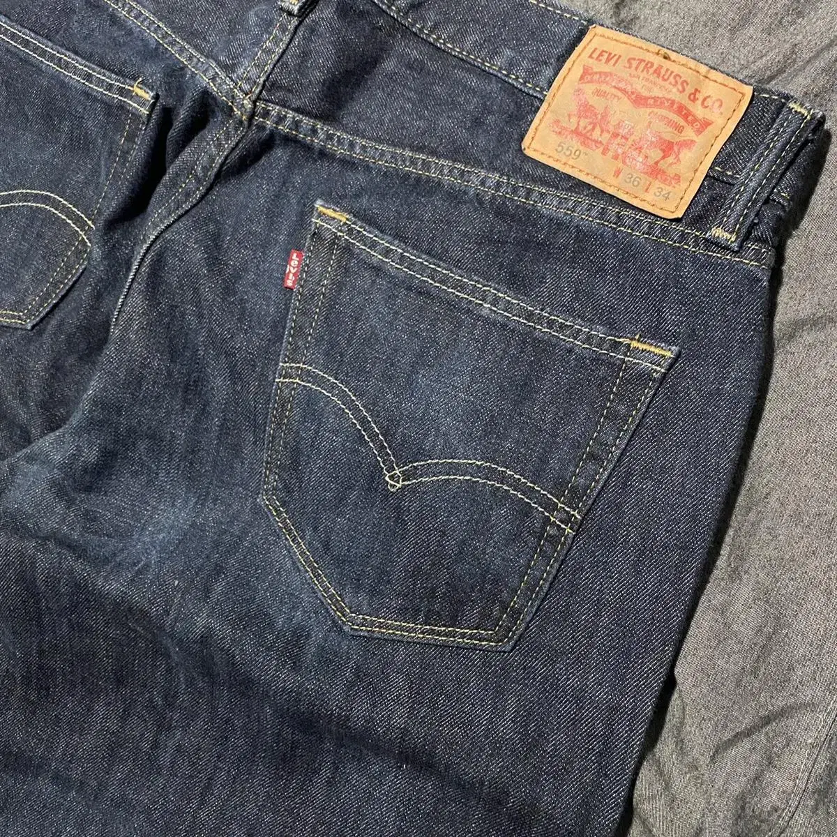 LEVIS 559 Pants Sz 36X34