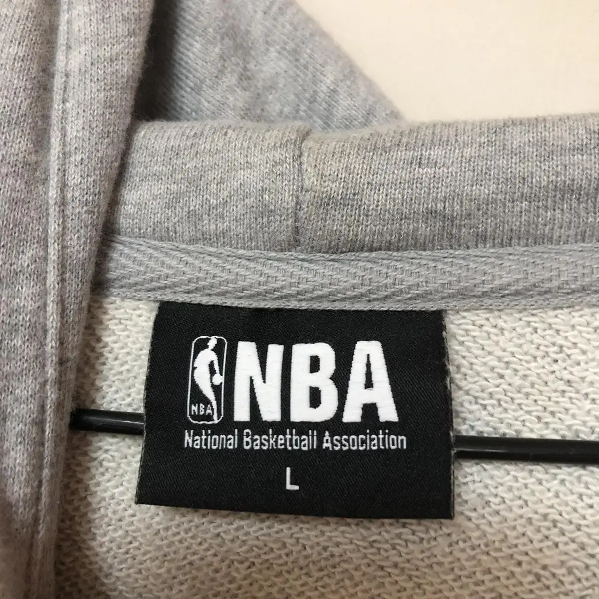 Vintage NBA hornets gray hood t