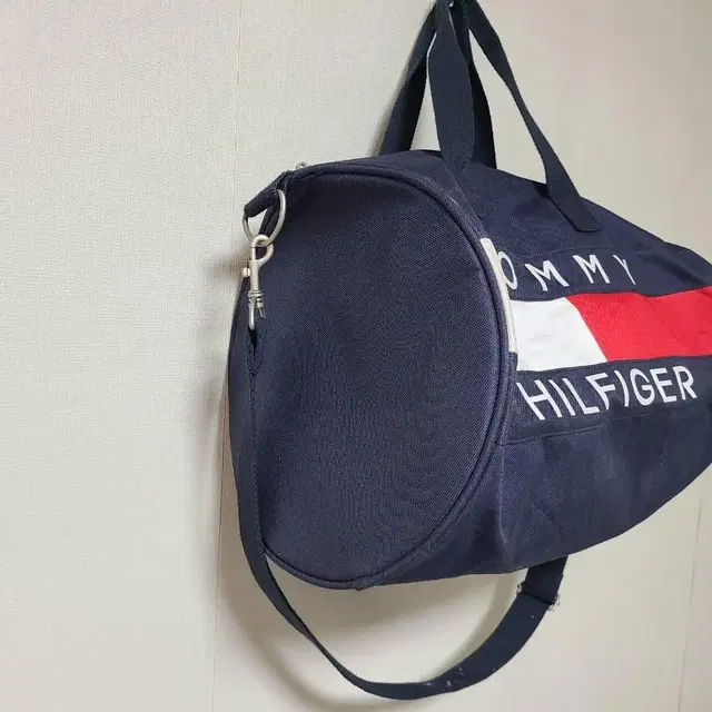 tommy hilfiger 타미힐피거 올드스쿨 크로스백