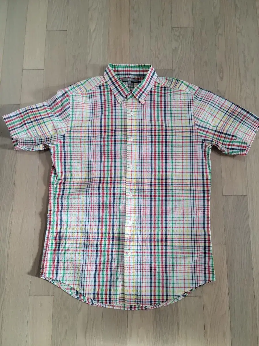 Uniqlo Short-sleeved shirt size L